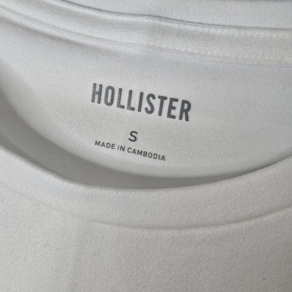 Hollister Crisp White Crewneck Tee Size Small - Picture 3 of 4